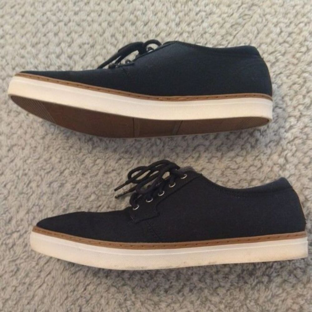 Day five  canvas men's shoes Sz 10 Black Casual
